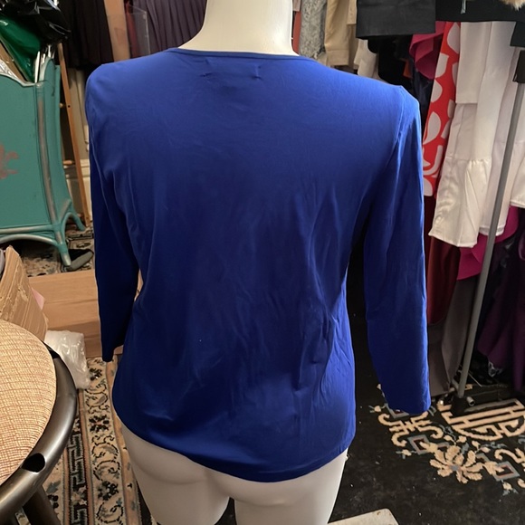 NWOT- Pullover Top, with Silver Dot brads around Front Scoop neck- 3/4 sleeve - Picture 3 of 5